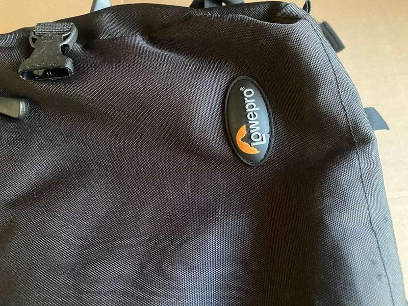 LOWEPRO  CAMERA BAG IN GOOD  CONDITION